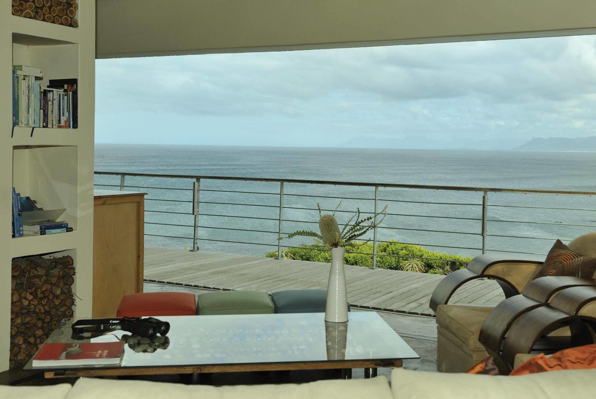 Whalesong Lodge Gansbaai Kültér fotó