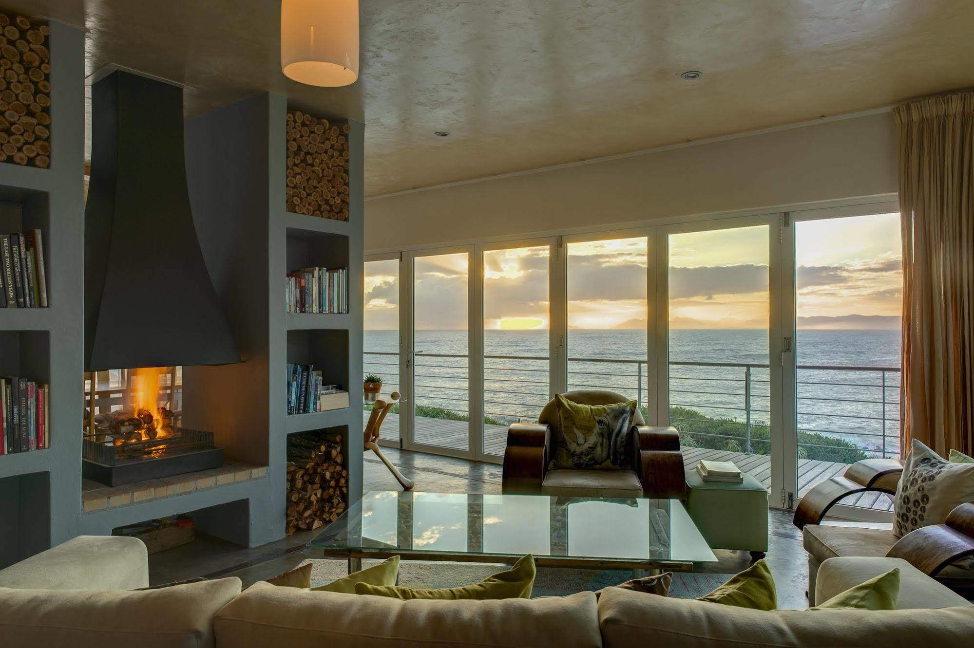 Whalesong Lodge Gansbaai Kültér fotó