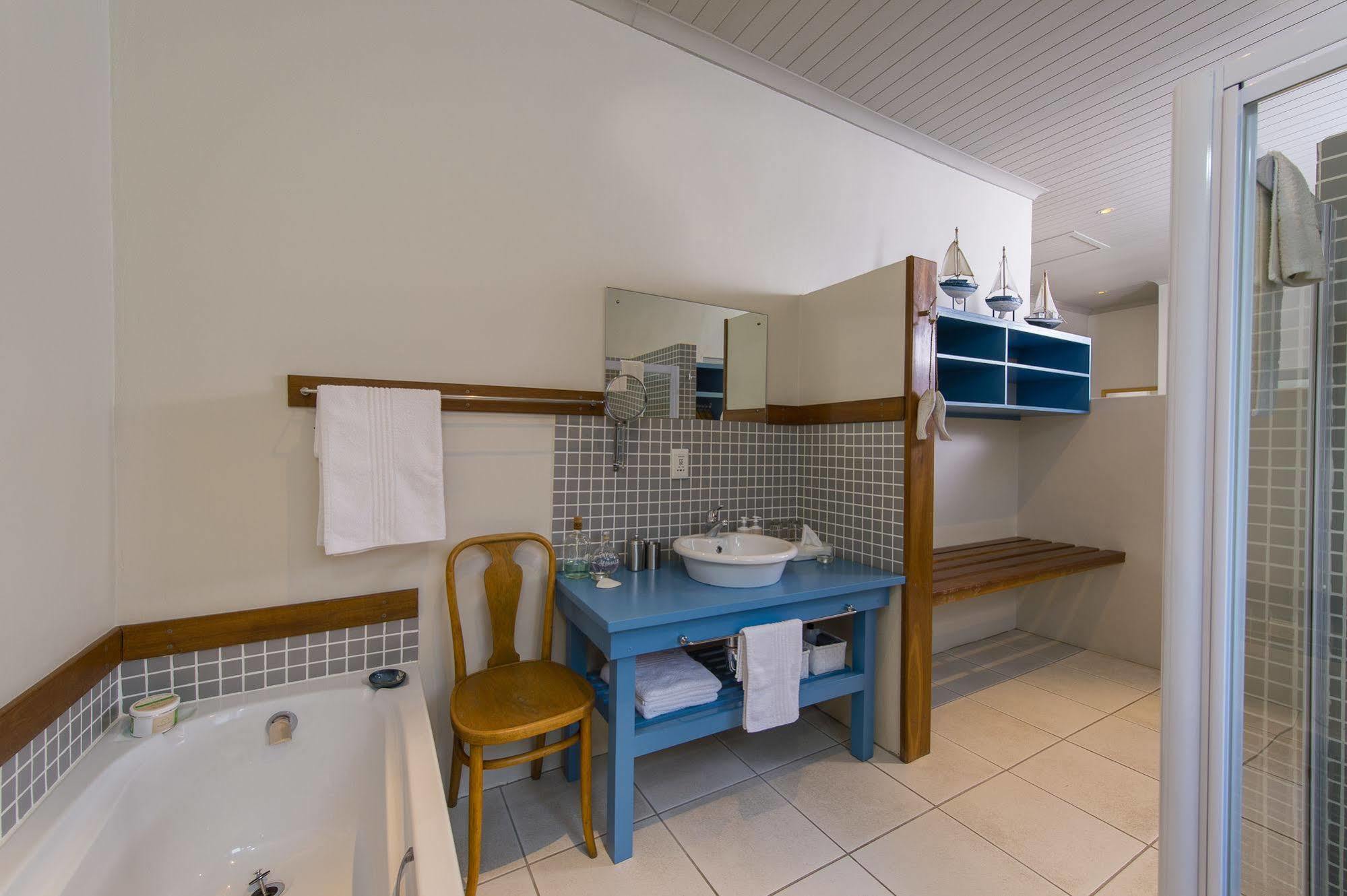 Whalesong Lodge Gansbaai Kültér fotó